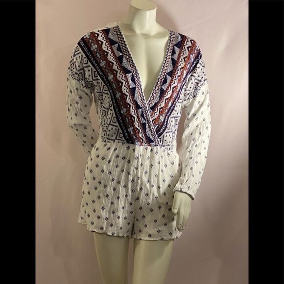 NWOT Chloe & Katie Romper - Picture 2 of 5